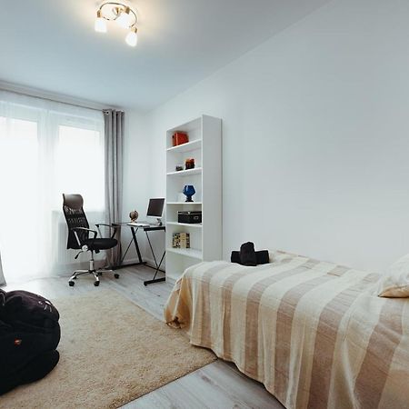 Var-Lak Apartment Szeged Bagian luar foto